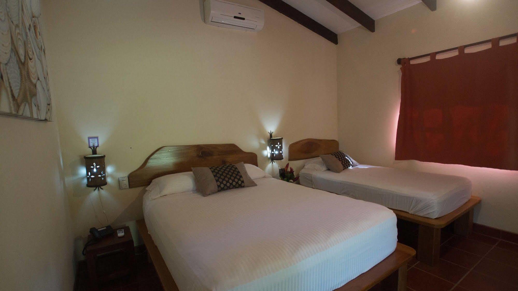Mamma E Papa Aparthotel Ojochal Luaran gambar